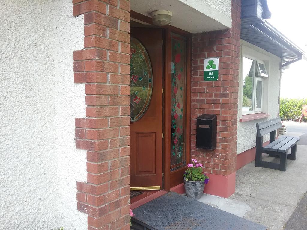 Rocksberry Bed & Breakfast Касълбар Екстериор снимка