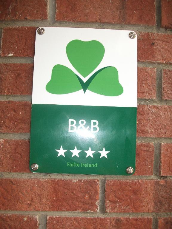 Rocksberry Bed & Breakfast Касълбар Екстериор снимка